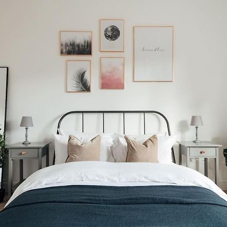 Stylish 2 Bedroom Flat In Ilford, London Esterno foto