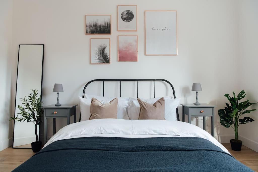 Stylish 2 Bedroom Flat In Ilford, London Esterno foto