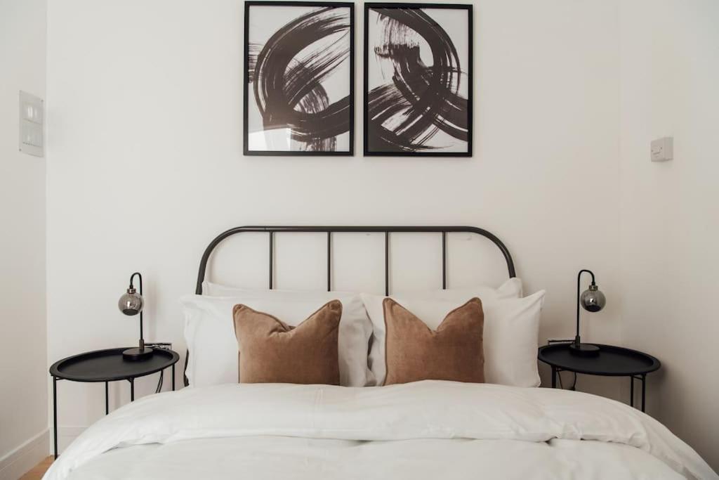 Stylish 2 Bedroom Flat In Ilford, London Esterno foto